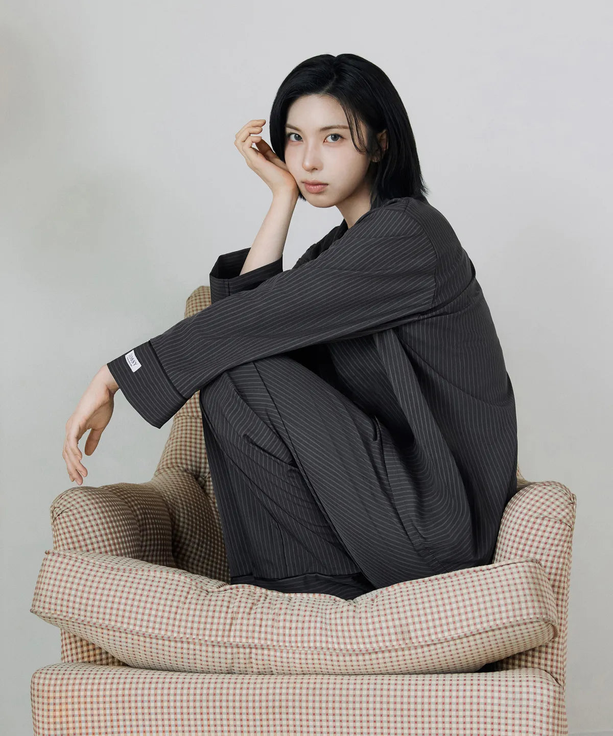 [Nmixx X Dossy] Silk Fit Modern Black Long Sleeve Couple Pajama Set