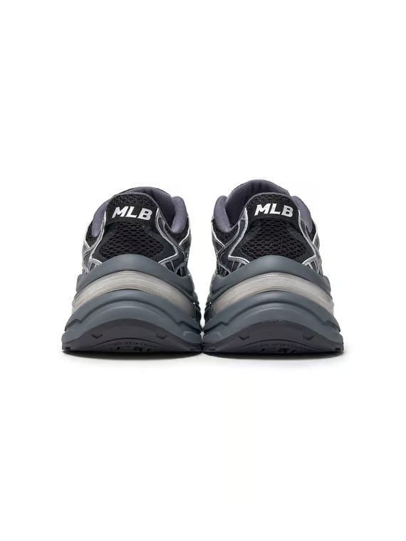 [Karina Pick] 25FW MLB Curve Runner Enamel New York Yankees