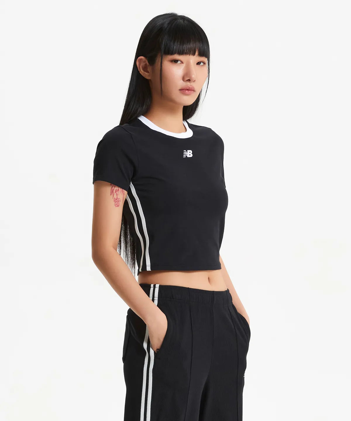 ★New Balance★ NBNEF2W112 WOMEN TRACK CROP RINGER SLEEVE T- Aespa Winter Pick] New Balance Women Track Crop Ringer Short