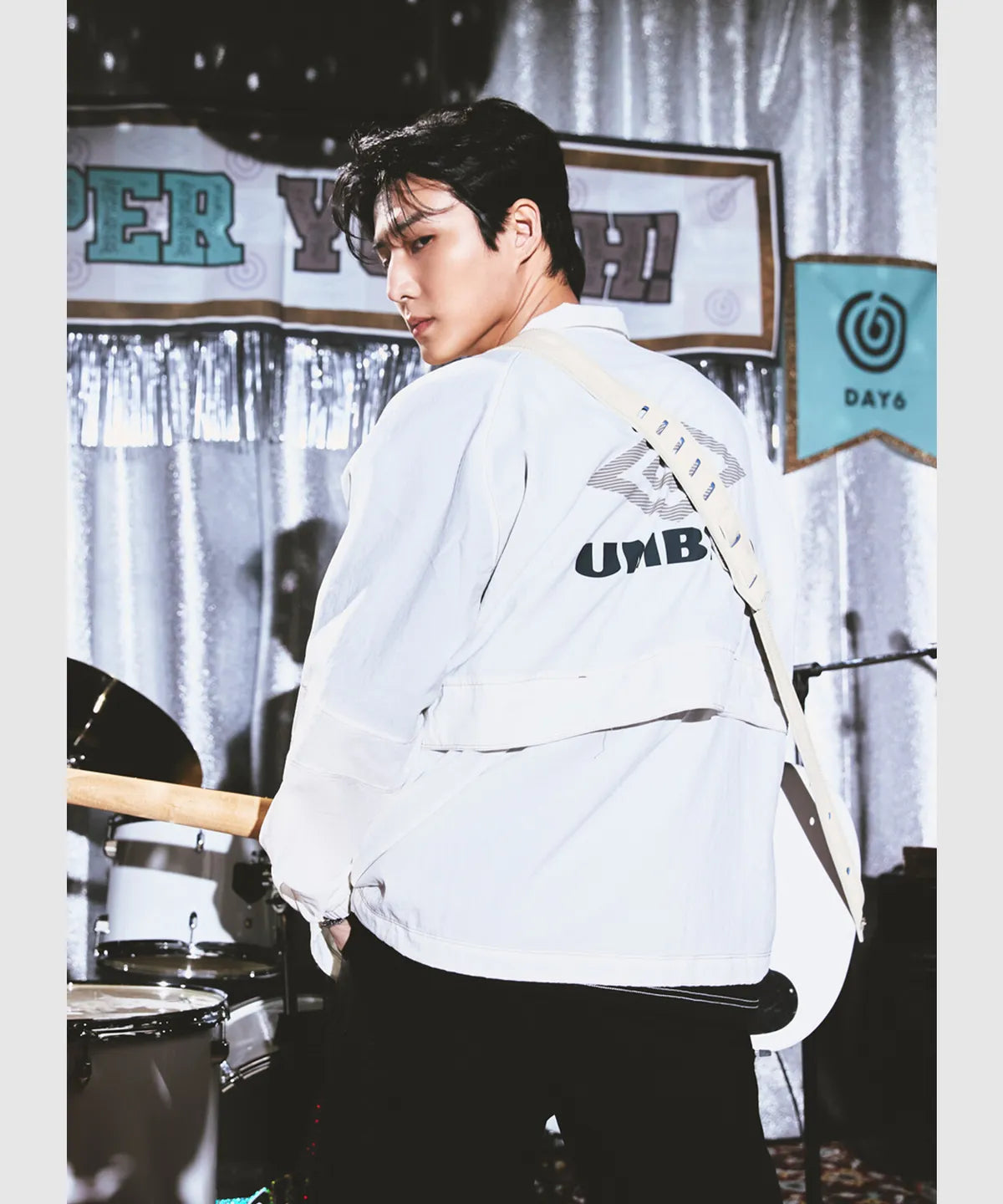 [DAY6 x Umbro] Krispy Taslan Long Sleeve Windbreaker Jacket Ivory