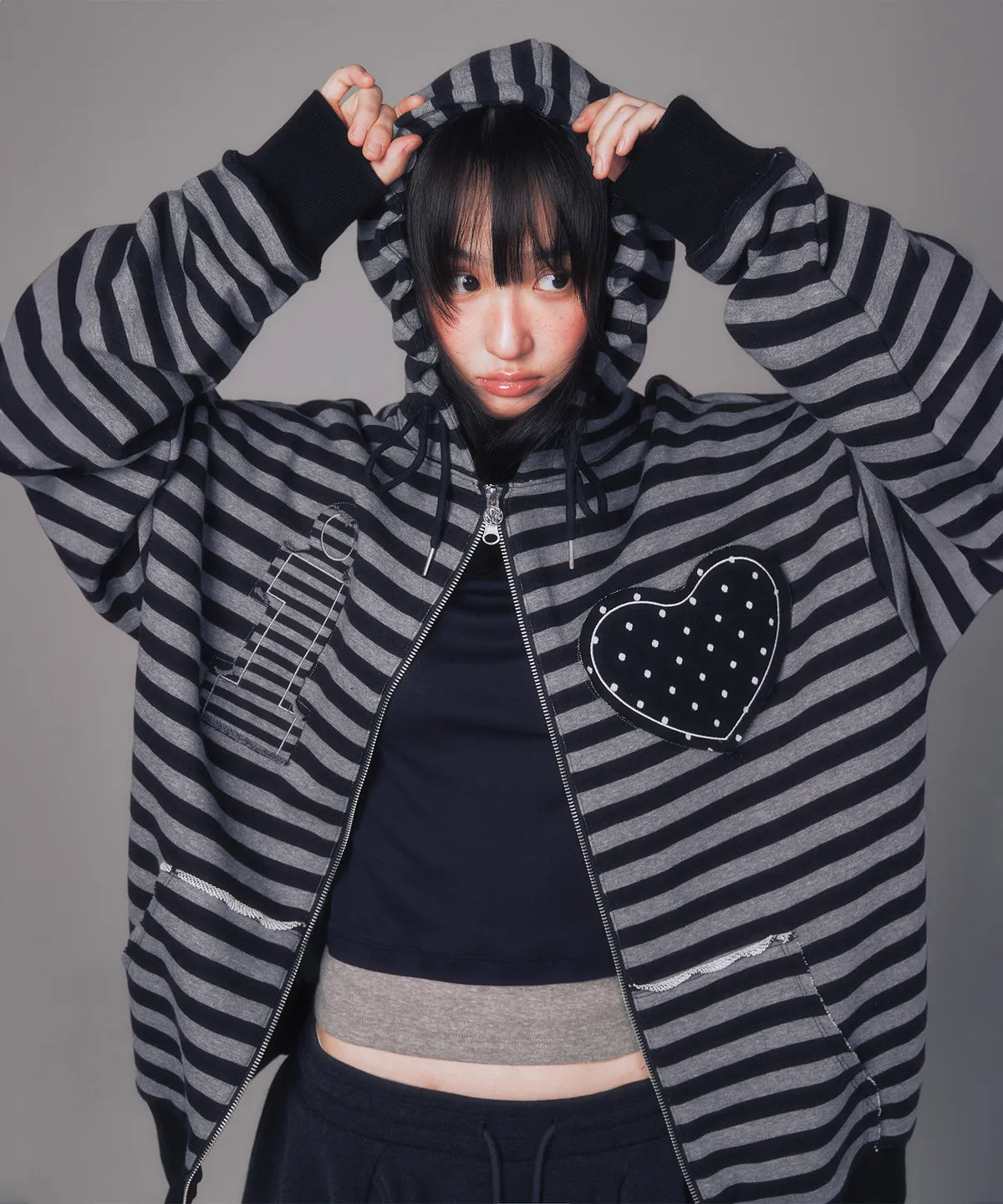 [Ive Rei Worn] YOUHEE I Love Applique Hood Zip-Up