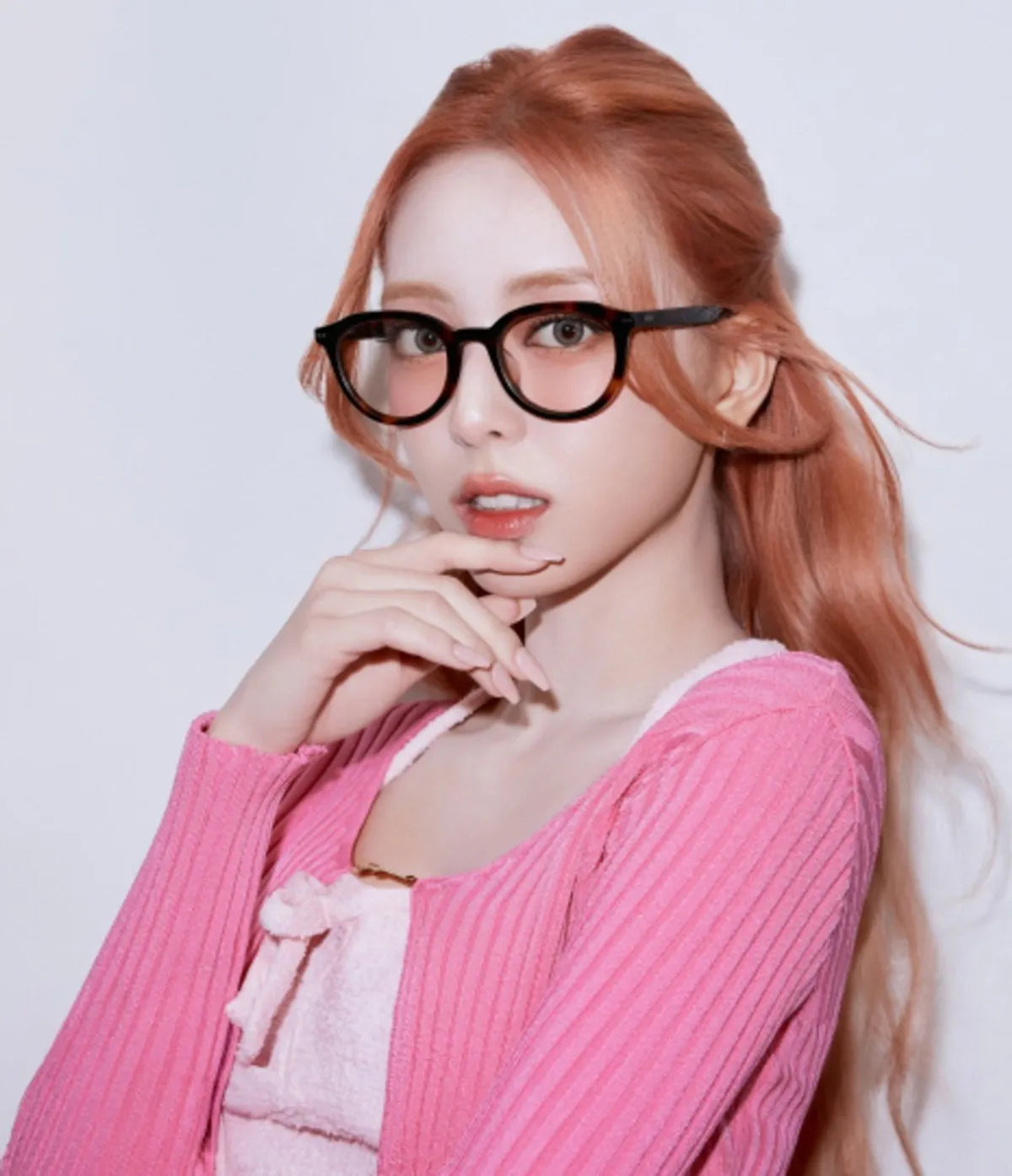 [Itzy Yuna Worn] ViewMap GETTY_Semi Panto Style Sunglasses