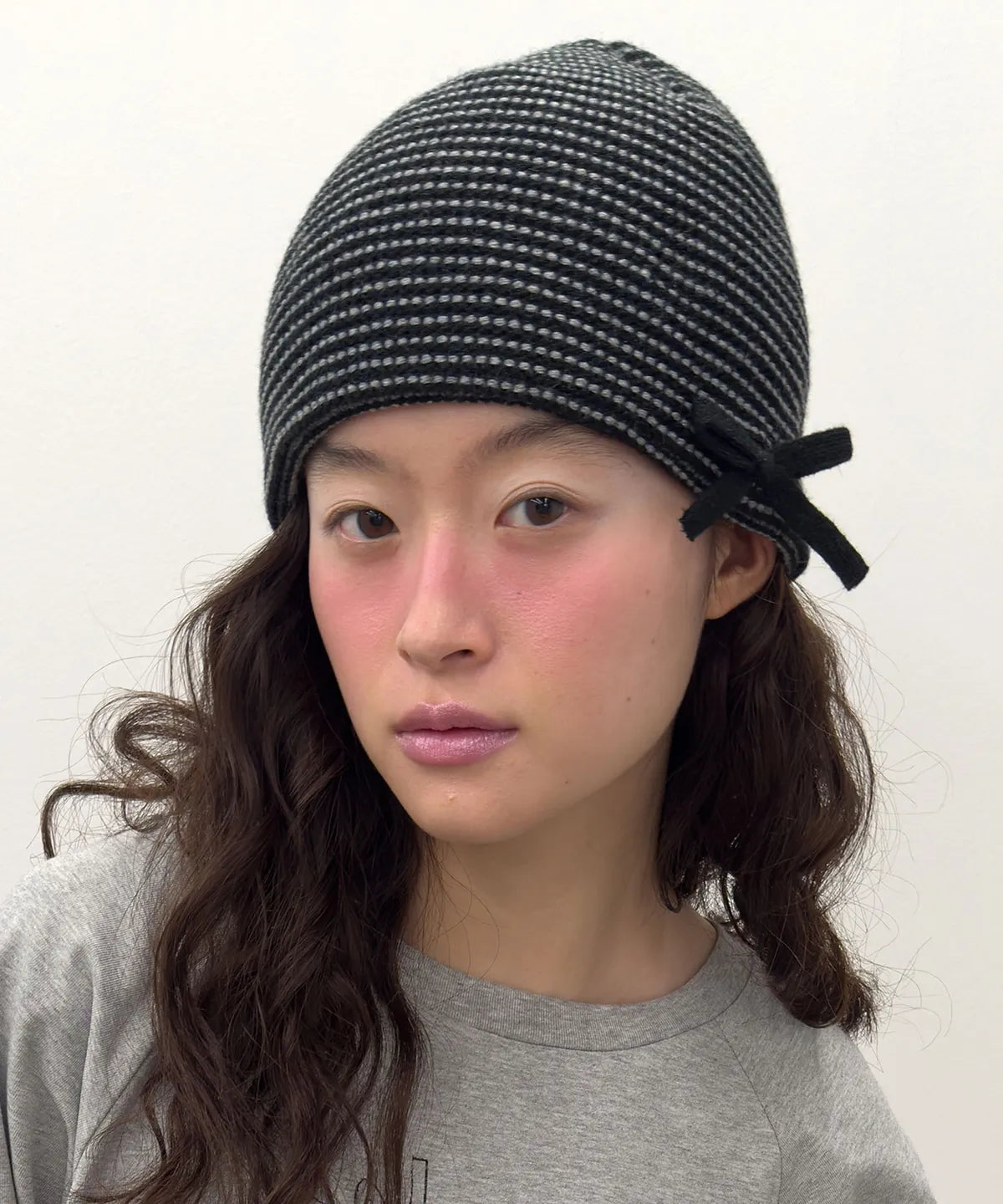 [Illit Iroha Worn] TYPE SERVICE Blended Bow Beanie