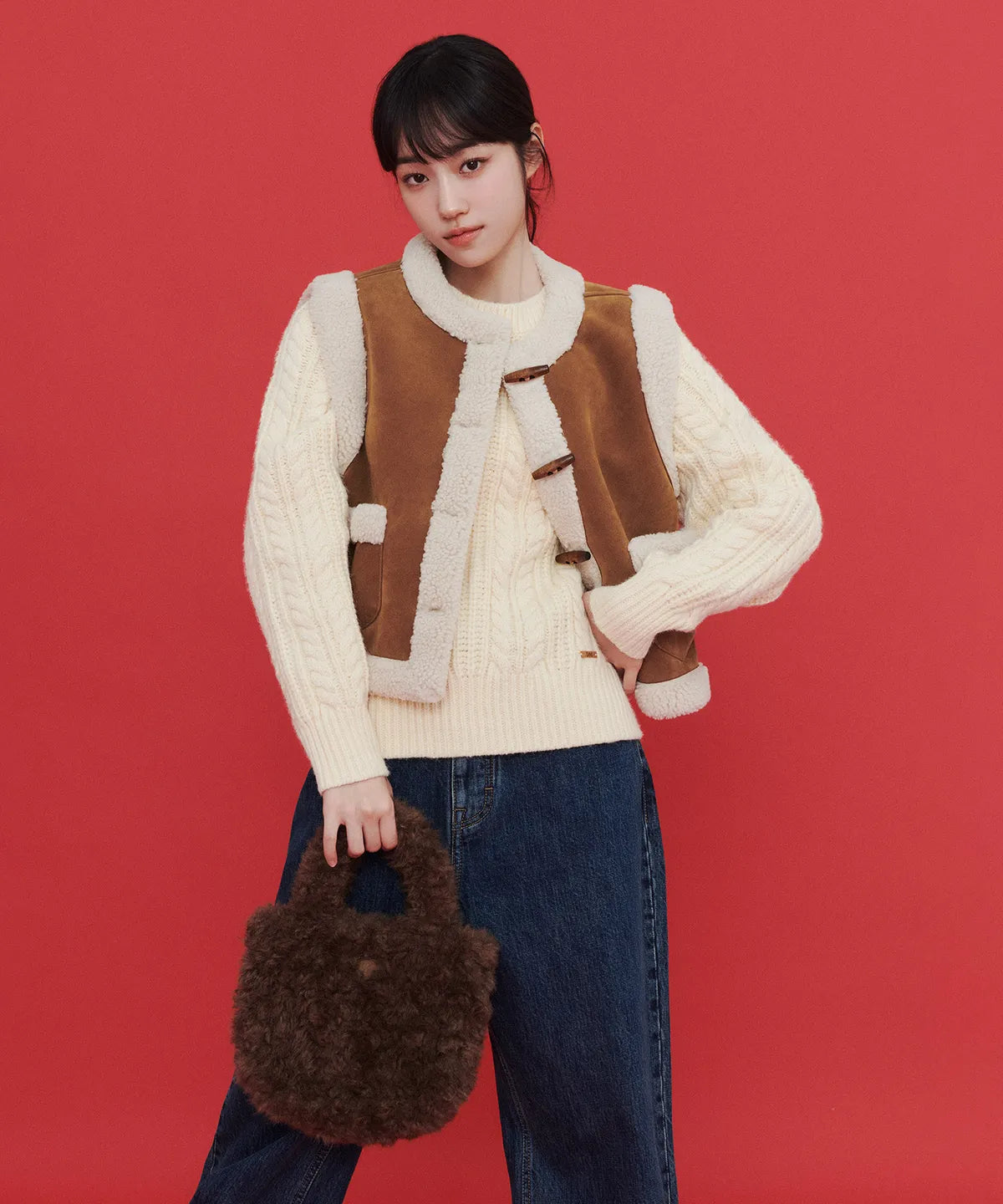 [Roh Yoon-Seo Pick] Lee Faux Fur Tote Bag