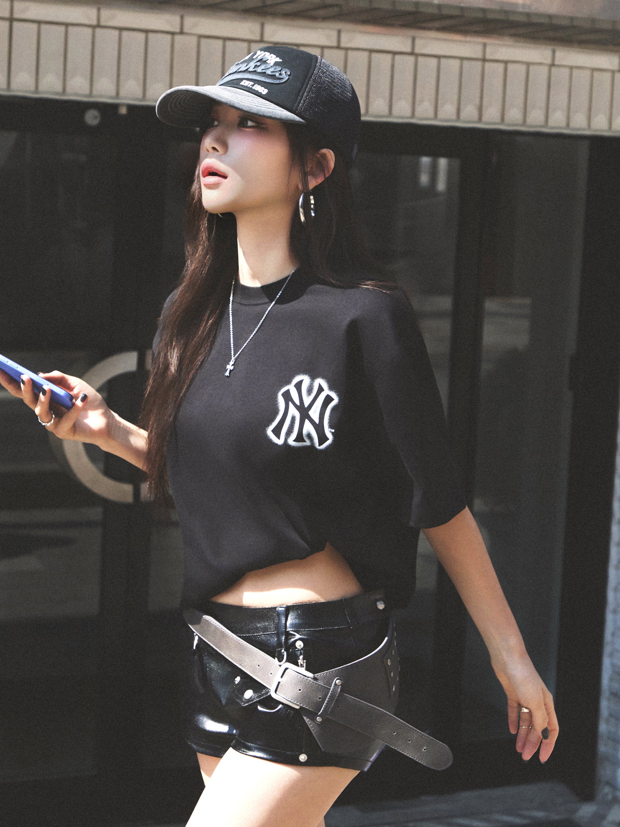 Aespa Karina Pick] MLB Basic Street Logo Overfit Short Sleeve T