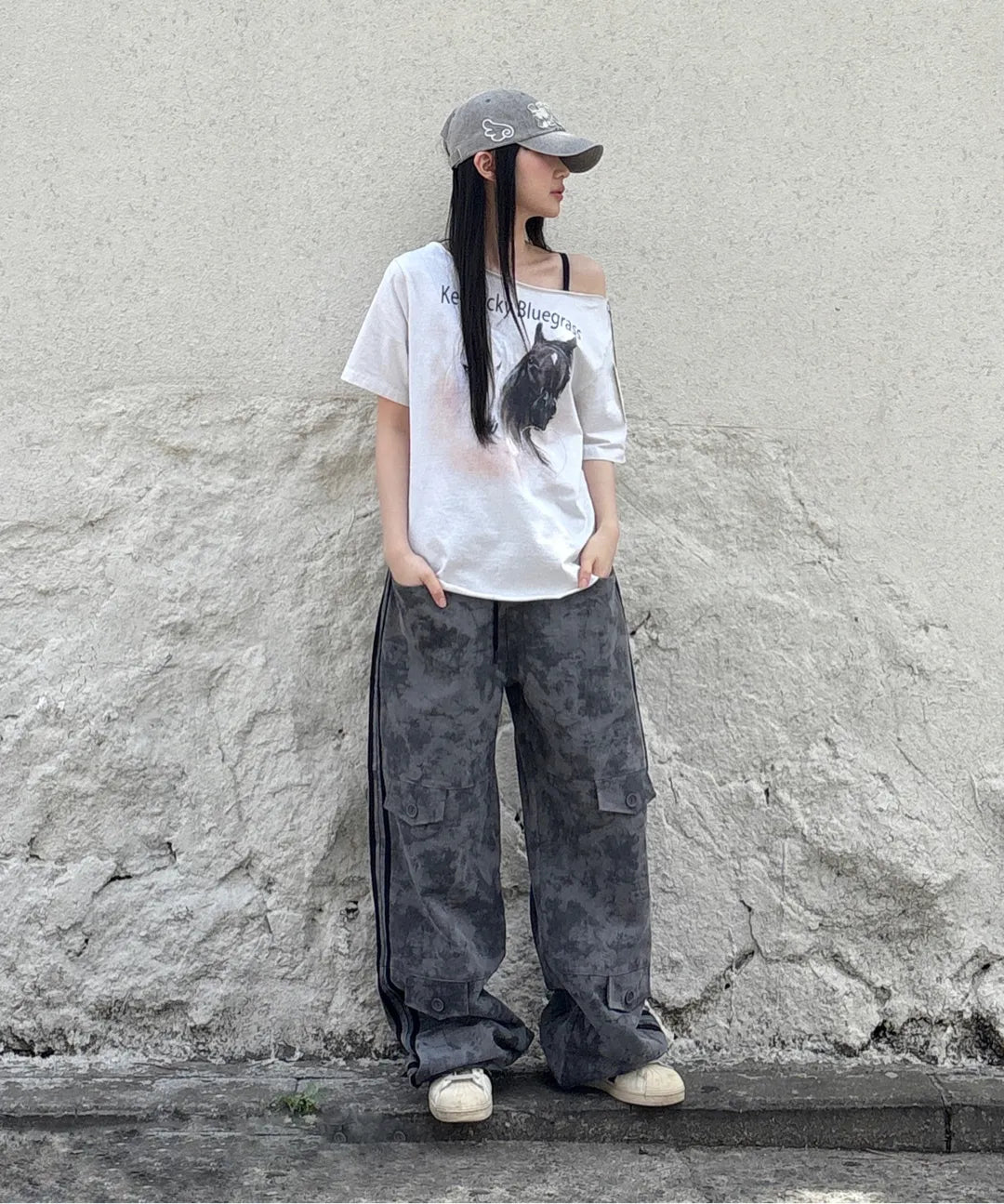 [Aespa Winter Worn] SCULPTOR Sheriff Cut Out Tee