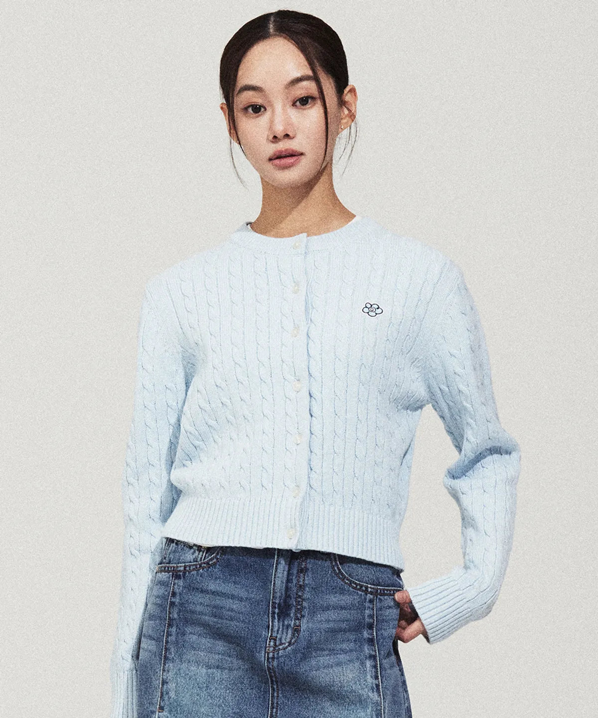 [Aespa Giselle Worn] 26SS Wacky Willy  Women's Cable Round Neck Cardigan