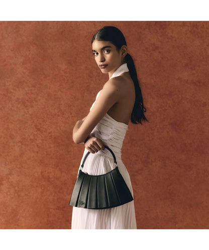 [Ive Ahn Yu-jin] Lacoste Women's Lenglen Small Crossbody Bag