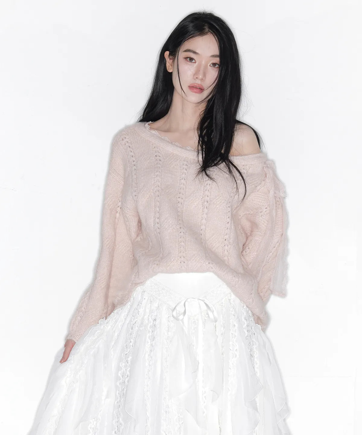 THETIS Soft Veil Off Shoulder Knit