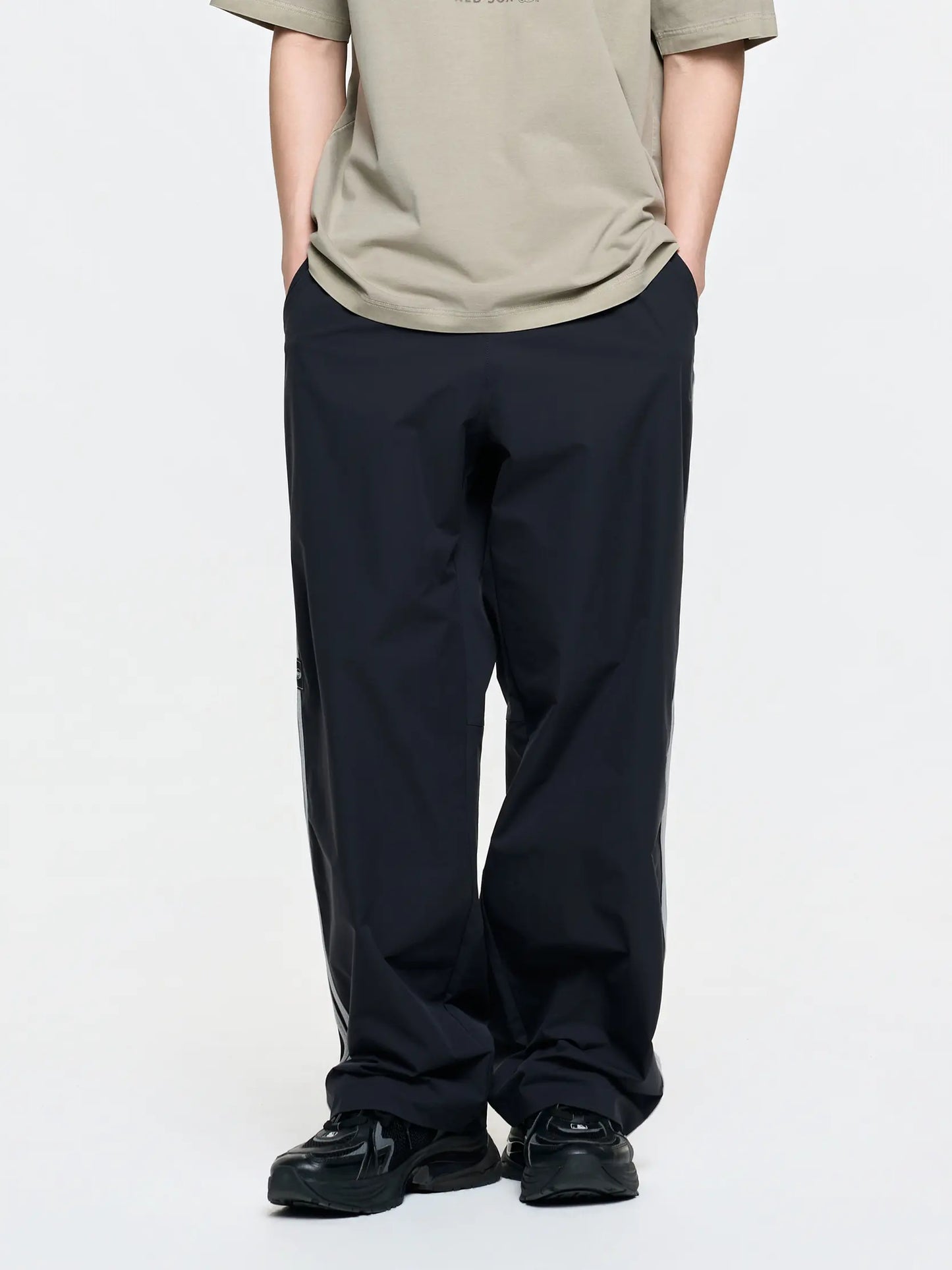 [Aespa karina Worn] 26 Summer MLB Street Sportive Taped Wide Pants
