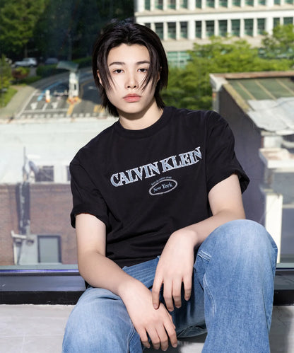 [LNGSHOT Worn] Calvin Klein Acid Wash Graphic Short Sleeve T-shirt