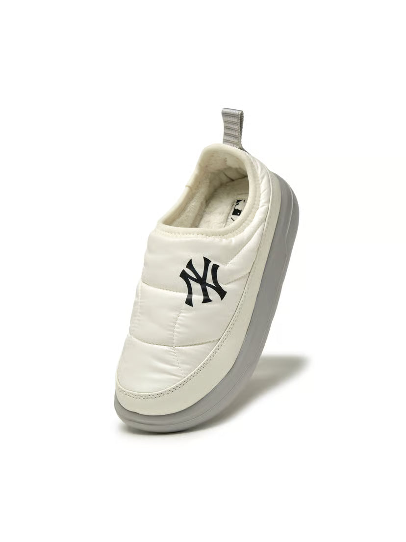 MLB Curve Padded Slip-On New York Yankees