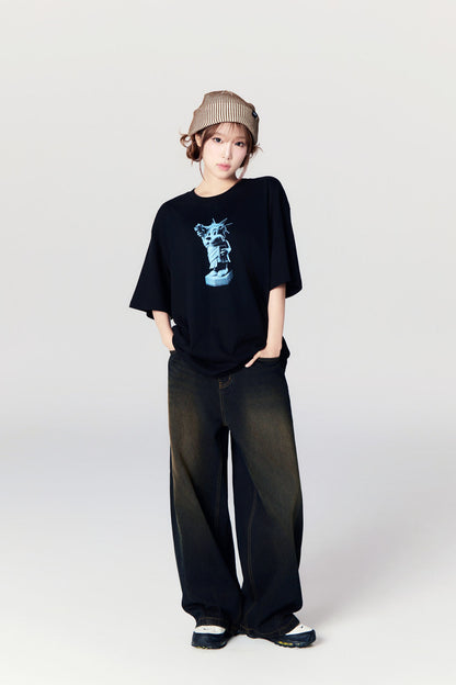 Yena x Adlv AC Bear Statue Of Liberty Short Sleeve T-Shirt