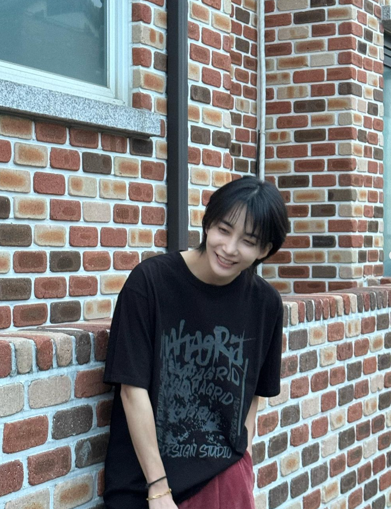 [Seventeen Jeonghan Wonwoo Pick] Mahagrid Corp tee