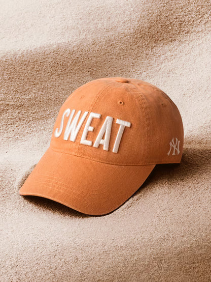 [MLB X KISS OF LIFE] SWEAT Basic Washed Unstructured Ball Cap