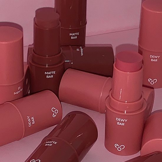 AOU Dewy Bar / Matte Bar