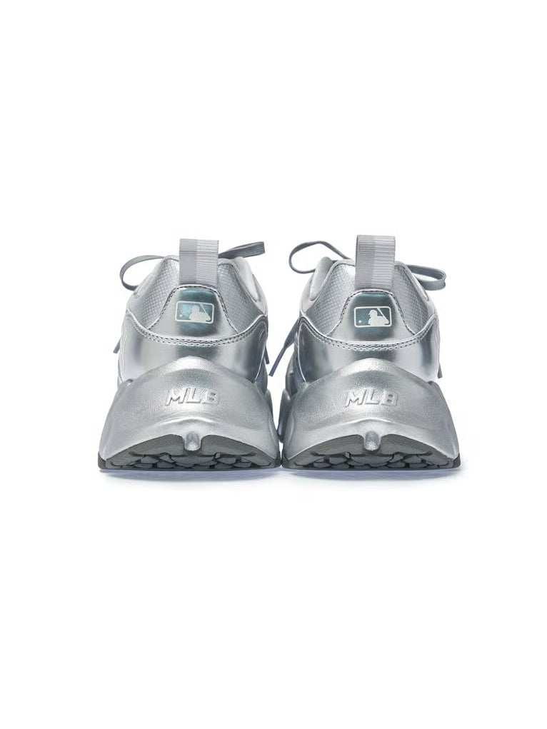 [Aespa Karina Worn] 26 Summer MLB Runner Mask Metal New York Yankees Sneakers