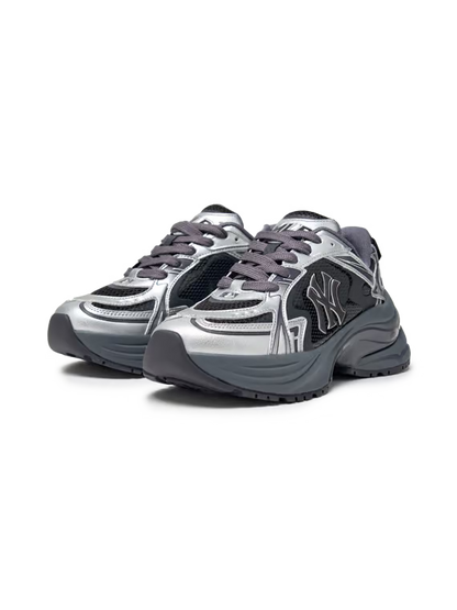 [Karina Pick] 25FW MLB Curve Runner Enamel New York Yankees