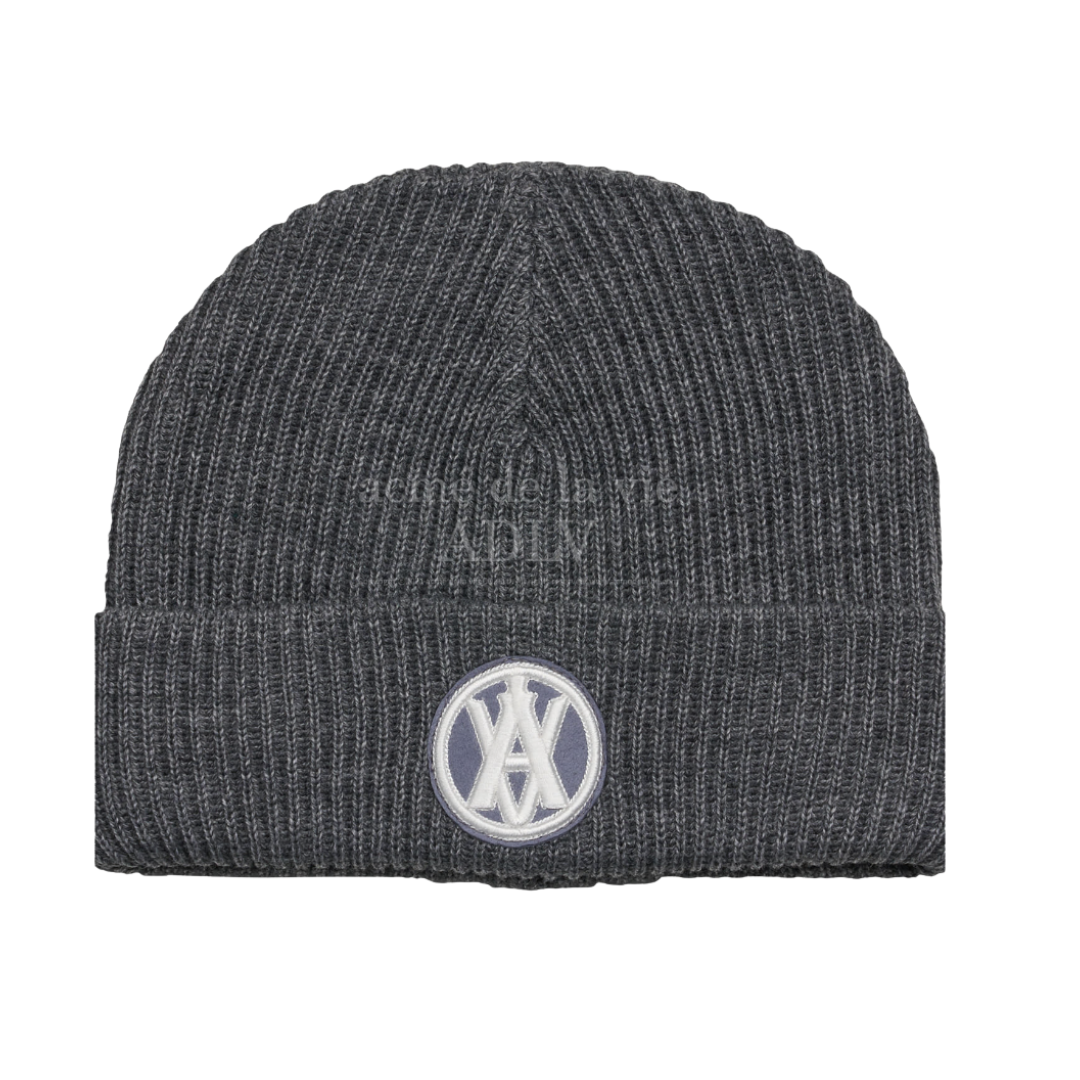 ADLV - Acmé de la vie LOGO CIRCLE EMBLEM EMBOSS PATCH SHORT BEANIE