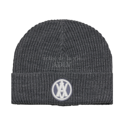 ADLV - Acmé de la vie LOGO CIRCLE EMBLEM EMBOSS PATCH SHORT BEANIE