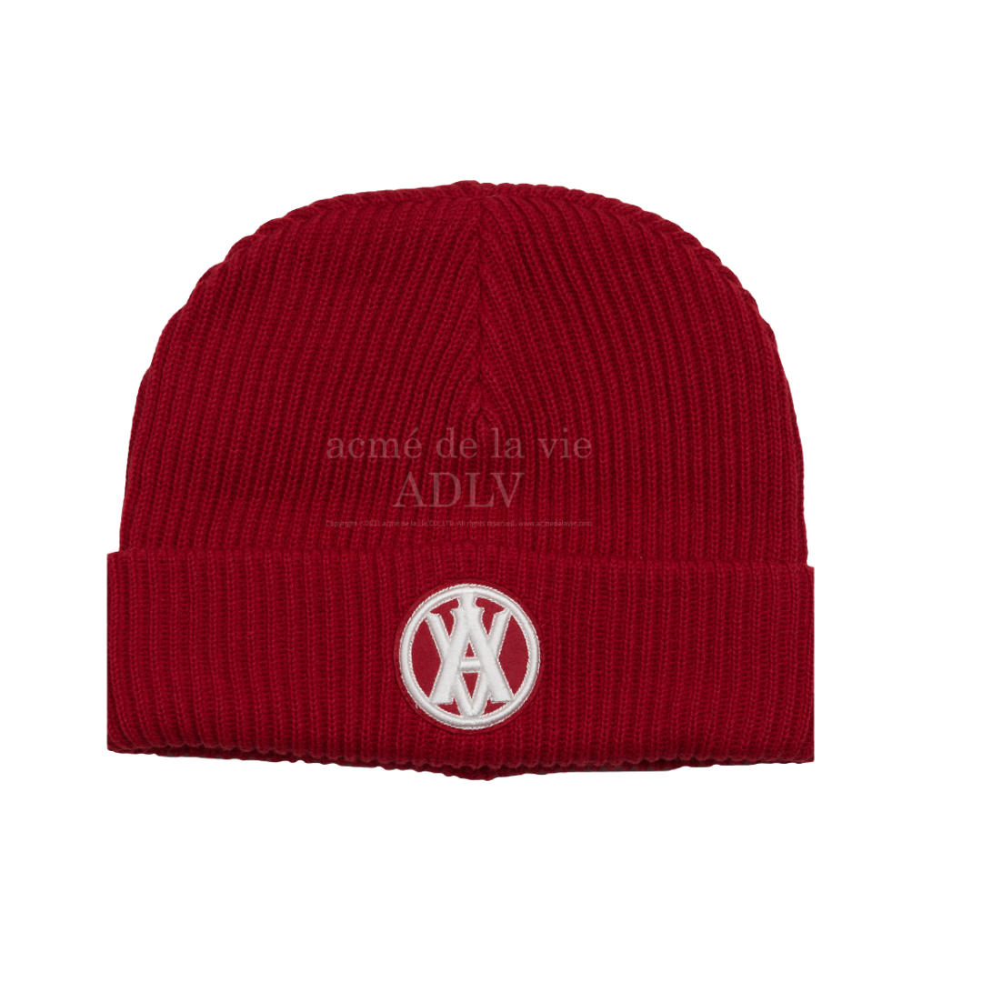ADLV - Acmé de la vie LOGO CIRCLE EMBLEM EMBOSS PATCH SHORT BEANIE