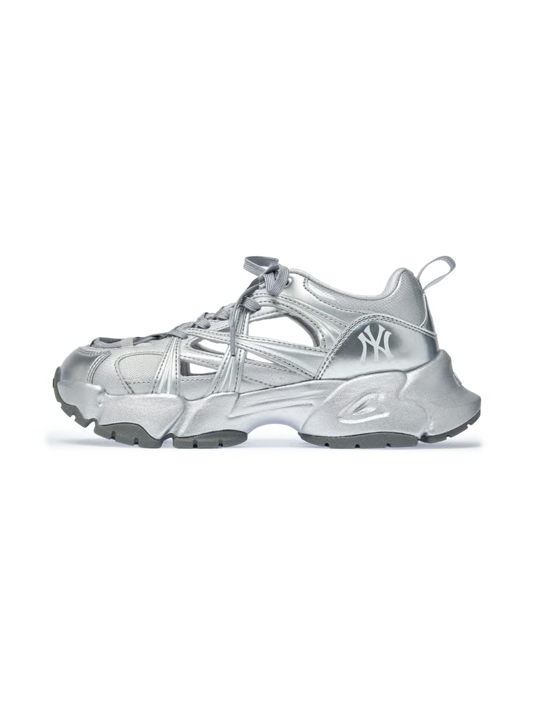 [Aespa Karina Worn] 26 Summer MLB Runner Mask Metal New York Yankees Sneakers