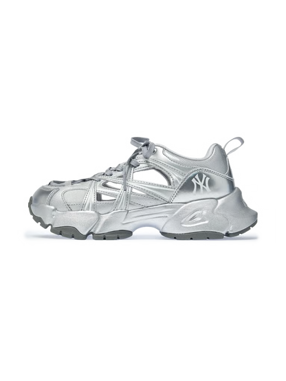 [Aespa Karina Worn] 26 Summer MLB Runner Mask Metal New York Yankees Sneakers
