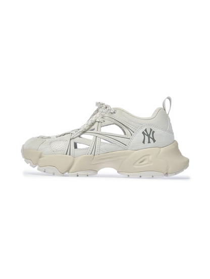 [Aespa Karina Worn] 26 Summer MLB Runner Mask Metal New York Yankees Sneakers
