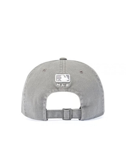 [Ive Gaeul Worn] MLB Vintage Damaged Curve Logo Unstructured Ball Cap New York Yankees