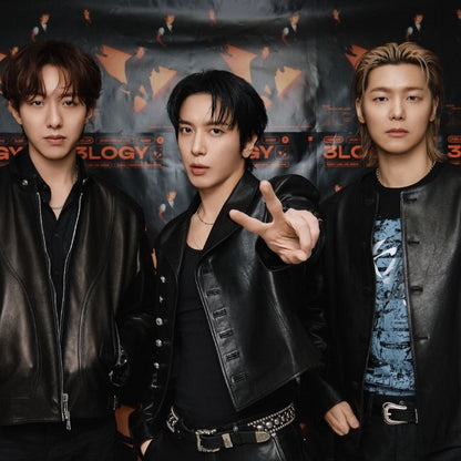 CNBLUE [3LOGY] PICK BRACELET with Gifts