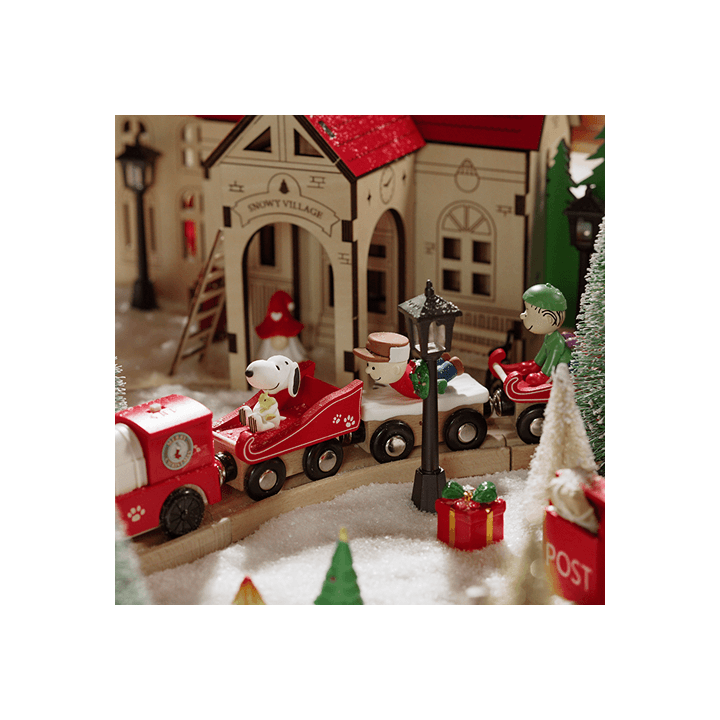 Snoopy The Peanuts Holiday Collection - Season’s Greetings