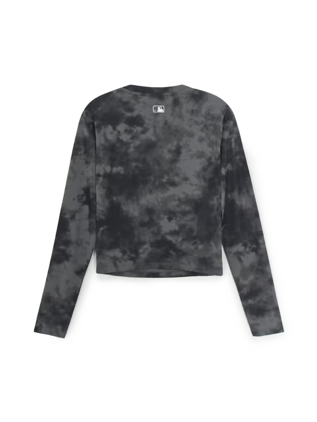 [Karina Pick] 25FW MLB Women's Basic Vintage Pattern Slim Fit Long Sleeve T-Shirt New York Yankees