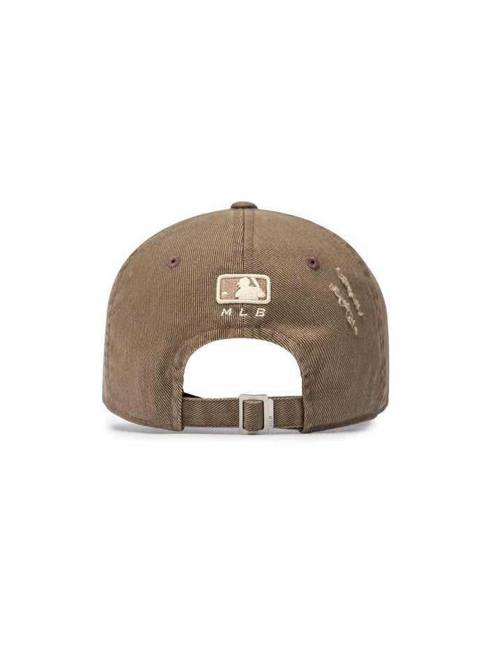 [MLB X KISS OF LIFE] SWEAT Damaged Washed Unstructured Ball Cap Brown