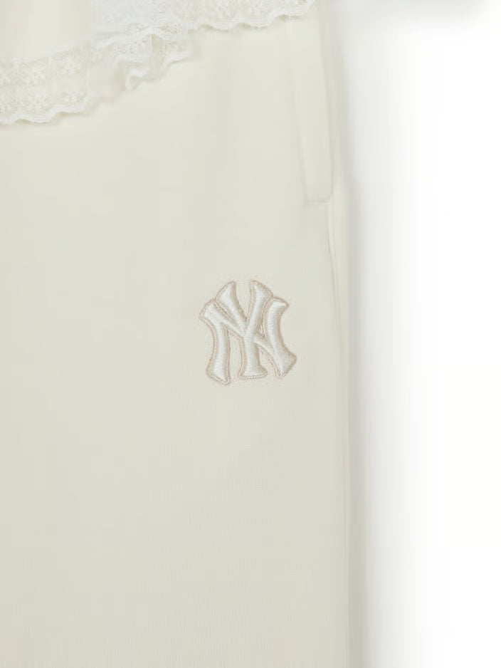 [Aespa Karina Pick] 26SS MLB omen's Basic Lace Ruffle Semi-Wide Pants New York Mets