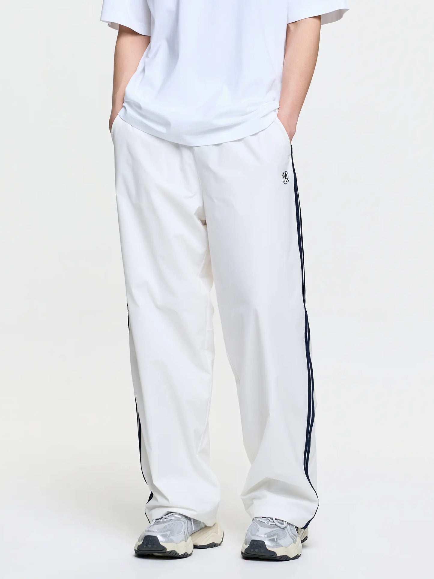 [Aespa karina Worn] 26 Summer MLB Street Sportive Taped Wide Pants