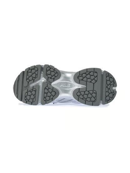 [Aespa Karina Worn] 26 Summer MLB Runner Mask Metal New York Yankees Sneakers