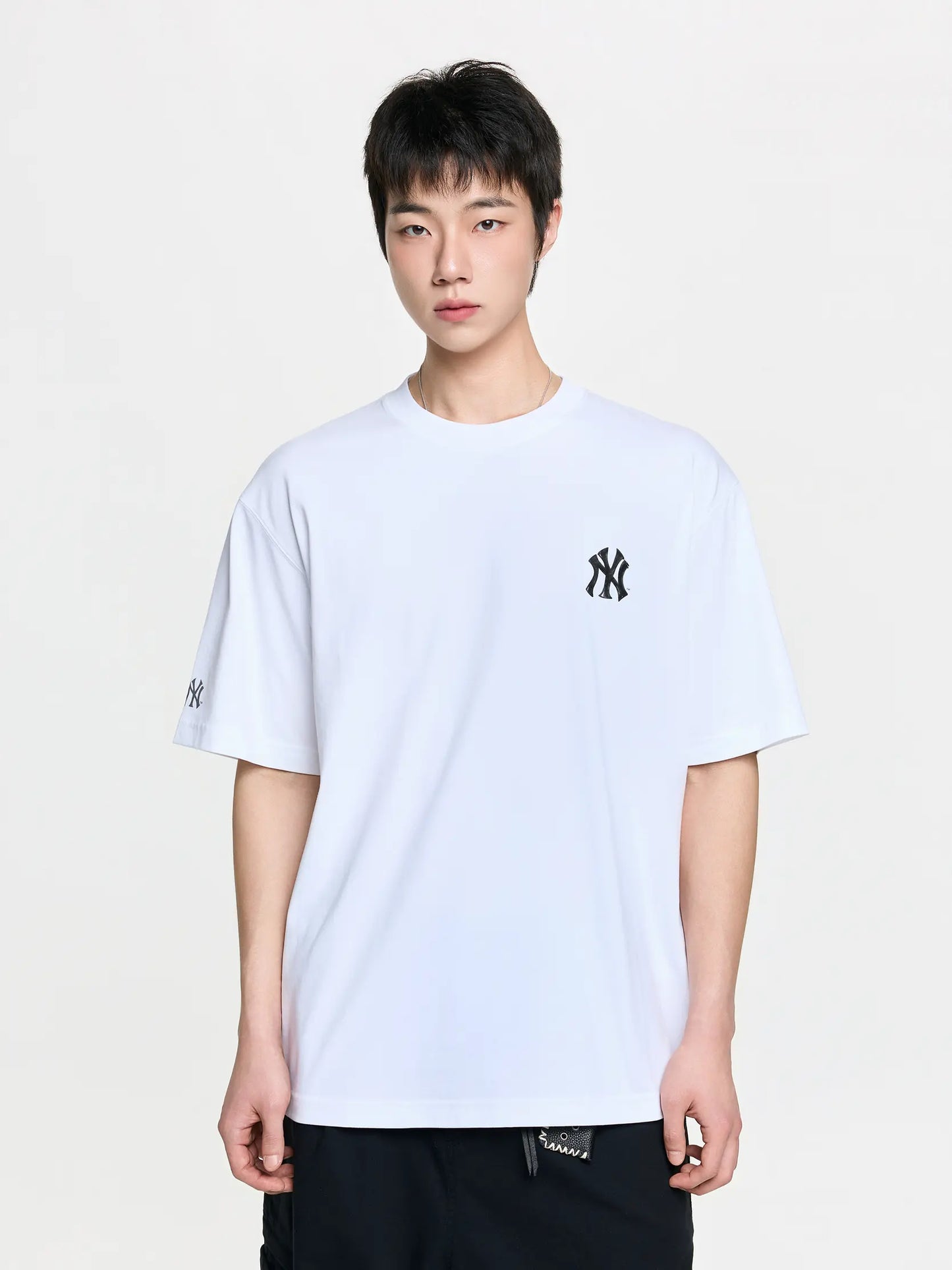 [Aespa Karina Pick 26 Summer] MLB Basic Simple Street Logo Oversized Short Sleeve T-shirt