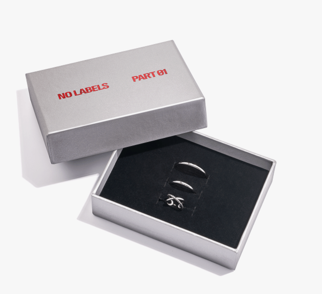 TOMORROW X TOGETHER (TXT) Yeonjun - 'NO LABELS PART 01' Official Merch MD
D Earring Silver