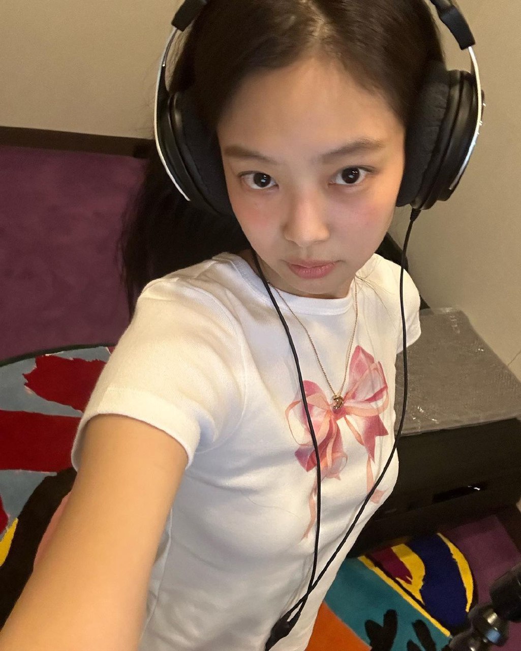 [Blackpink Jennie Worn] Ronron Double Ribbon Slim Crop T-Shirt