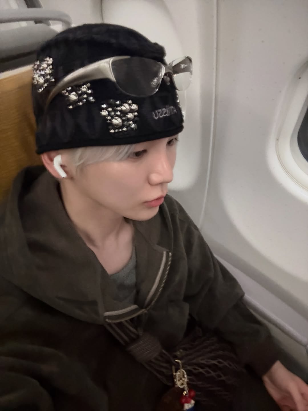 Shinee Key Worn] Atiissu Sparkle B Beanie – SEOUL TERRACE