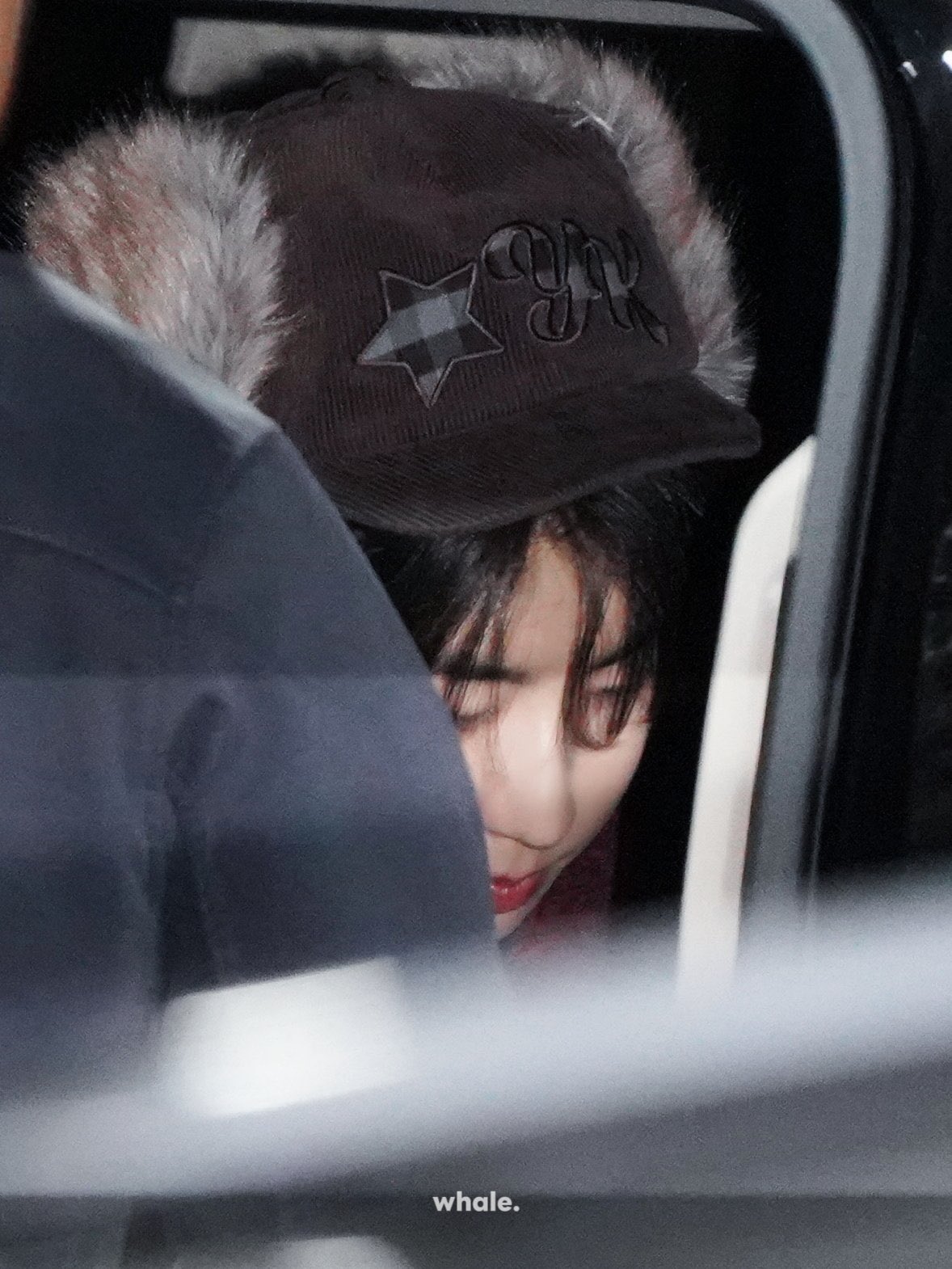 [Straykids Han Worn] Wai Kei Corduroy check Applique Trooper Cap
