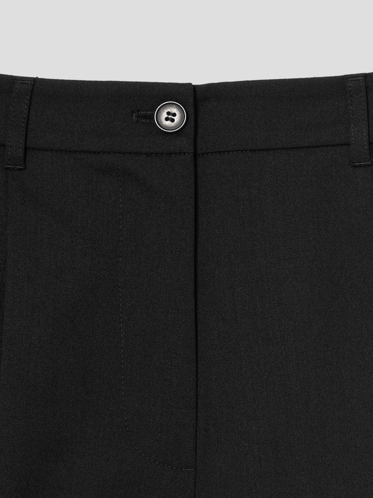 [Ive Liz Worn] 8 Seconds X Minju Kim Frill Bermuda Pants Black