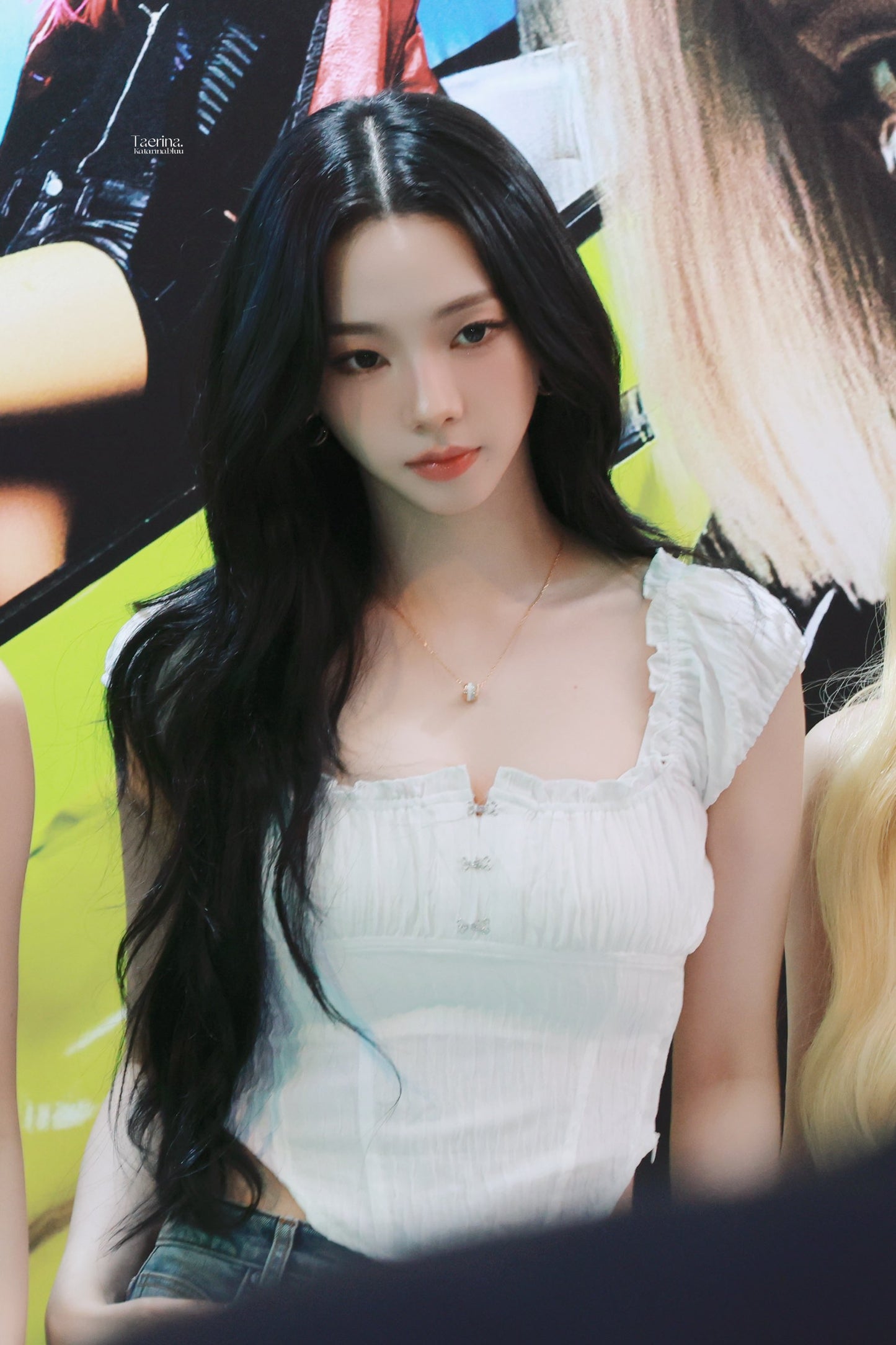 [Aespa Karina Worn] ROCKCAKE Curve Line Corset Blouse