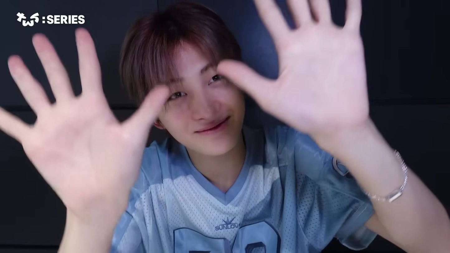 [TWS Jihoon Worn] Sunlove SUN Sport Mesh Tee_White