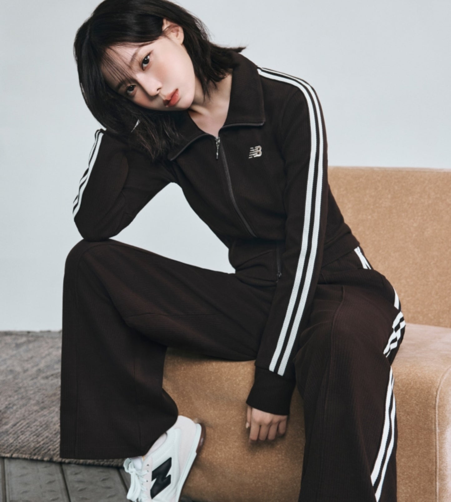 [Aespa Winter Pick] New Balance Women Track Golji Zip-Up (Slim Fit)