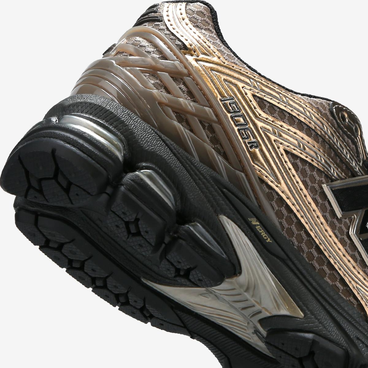 New Balance U1906R