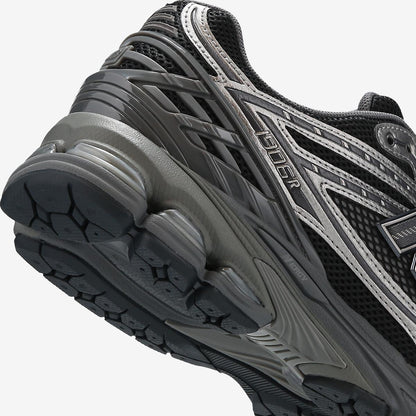 New Balance M1906RES (Phantom Black)