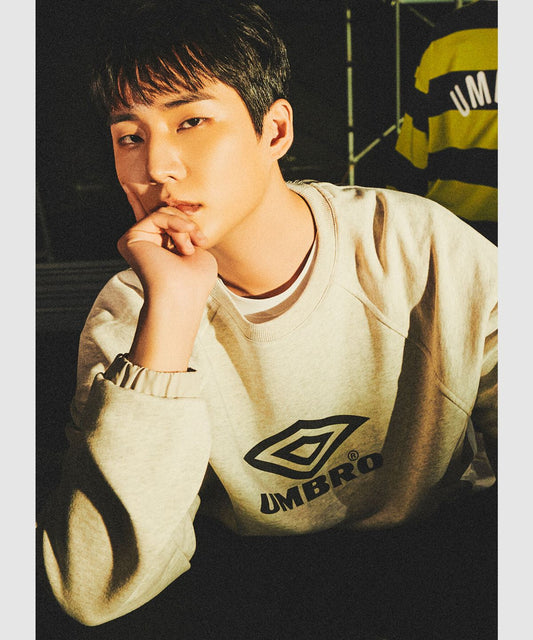 [Day6 Pick] 25FW Umbro HBL Hybrid Knit Sweatshirt