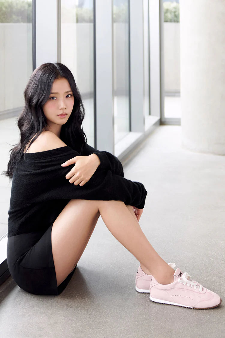 Jisoo x Alo Sunset Sneaker