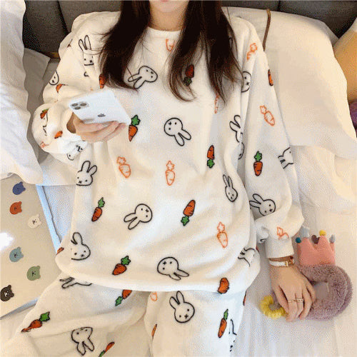 Women’s Winter Sleepwear Set – Miffy Carrot Microfiber Homewear Pajamas White